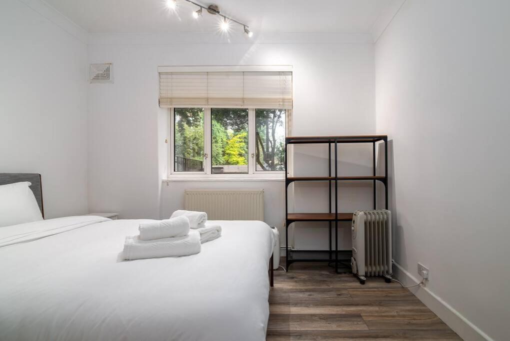 Stylish And Well Equipped Flat In Stockwell Apartment London Exterior photo