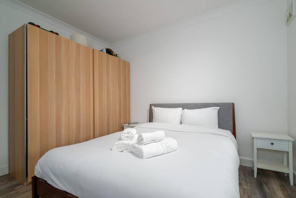 Stylish And Well Equipped Flat In Stockwell Apartment London Exterior photo