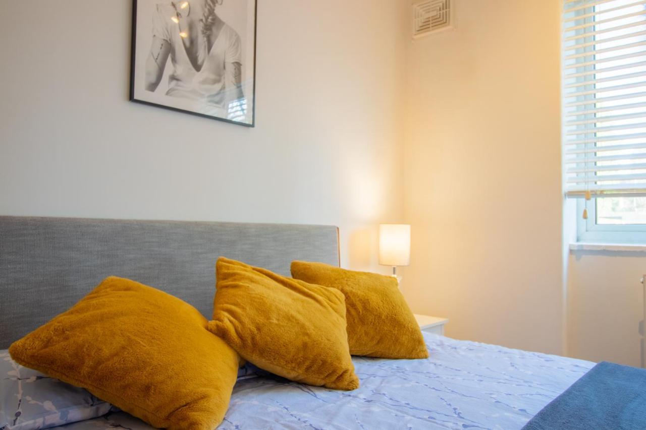 Stylish And Well Equipped Flat In Stockwell Apartment London Exterior photo